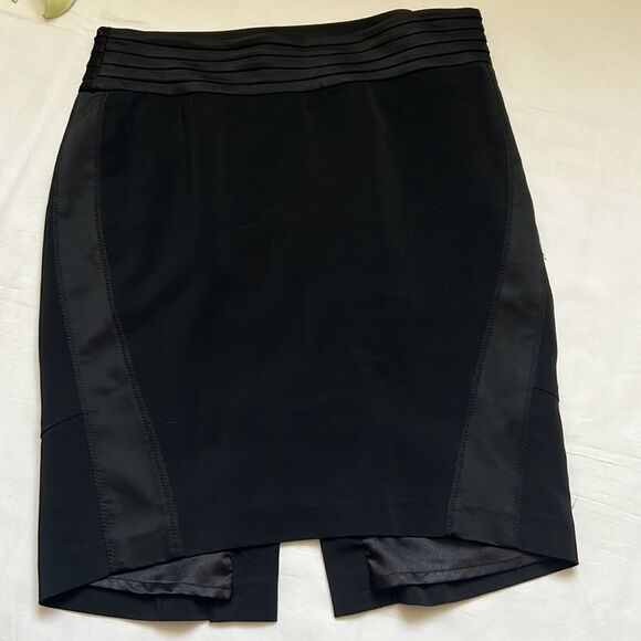 ⭐️CLUB Monaco Wool Blend Skirt⭐️ - Picture 2 of 6